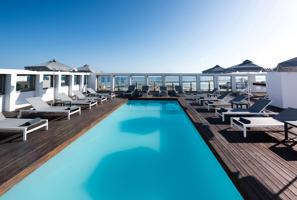 19_AQUILA_HOTELS_ATLANTIS_POOLS_ROOFTOP_SEA_VIEW